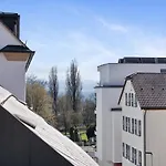 Lio - Und Zentrum